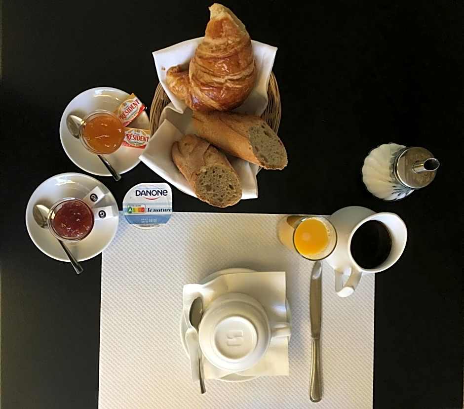 Hotel Val De Saone Lyon Caluire Rillieux