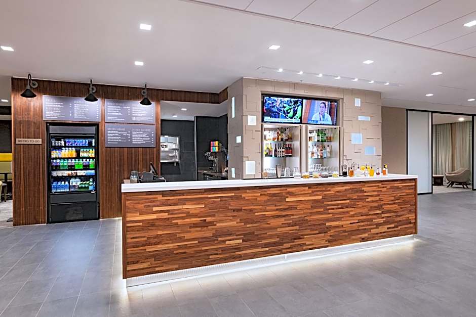 Courtyard by Marriott Dallas Grand Prairie