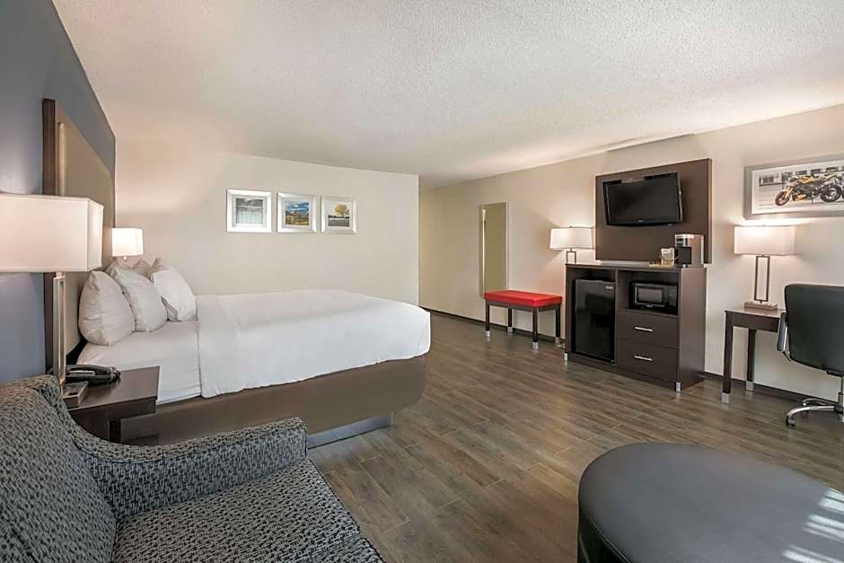 Clarion Hotel Conference Center
