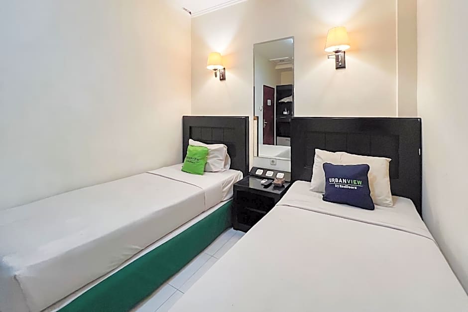Urbanview Hotel Yasmin Makassar by RedDoorz