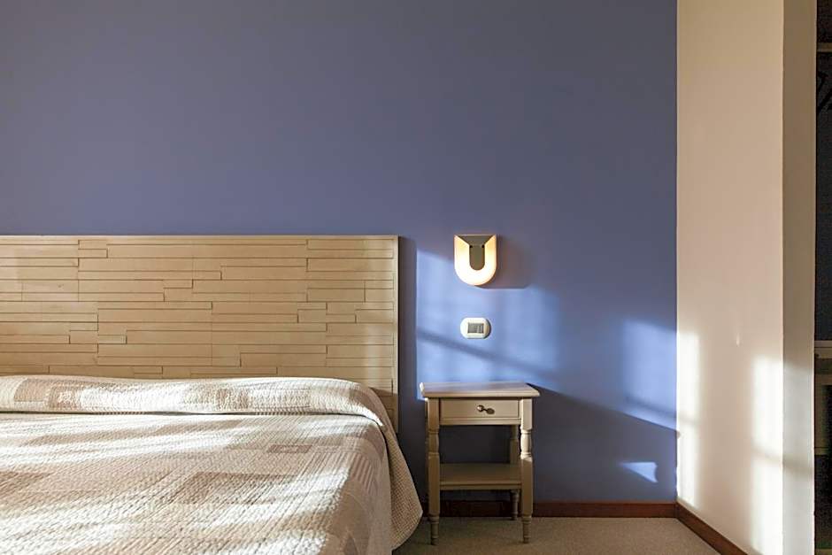 La Grotta Hotel