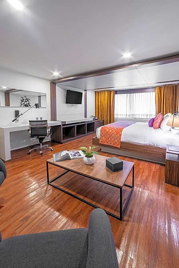 Flow Condesa - Adults Only