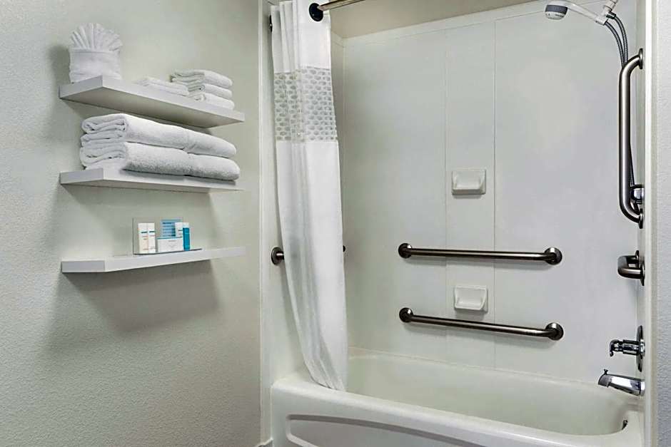 Hampton Inn & Suites Tarpon Springs