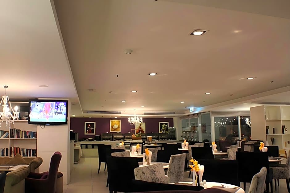 Nova Suites Pattaya by Compass Hospitality
