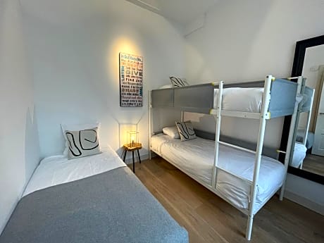 Deluxe Two-Bedroom Apartment - Museum Quarter