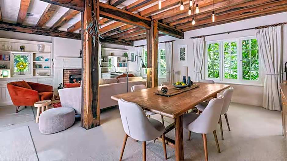 FROGWELL HOLLOW immerse into an idyllic fairytale