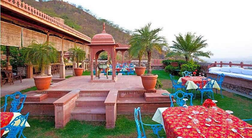 Neemrana Fort-Palace