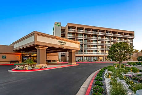 Holiday Inn Oxnard North