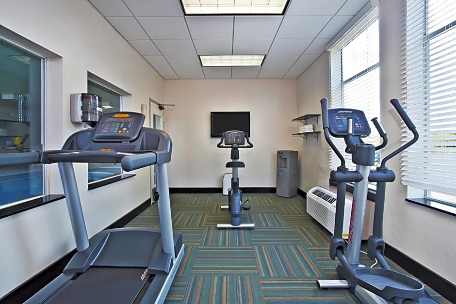 Holiday Inn Express Hotel & Suites Columbus Southeast Groveport, an IHG Hotel
