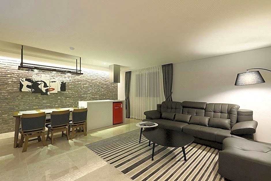 Suwon Saint Hotel