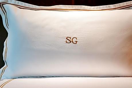 Grand Deluxe King