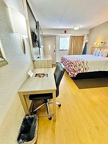 Superior King Room Smoke Free