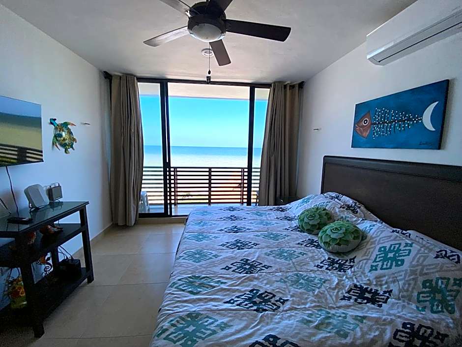 Escape to Paradise, Minimalist 4-BR Beachfront, 300 Mbps with amazing views