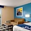 Days Inn by Wyndham Middletown/Newport Area