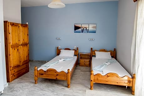 Twin Room with Balcony and Sea View