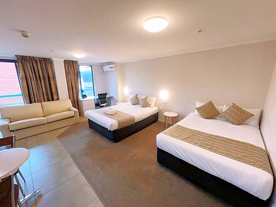 Carlton Lygon Lodge Studio Apartments