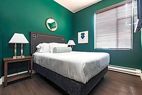 One Bedroom Suite Queen