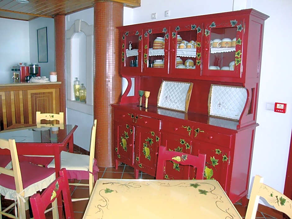 Hotel Mar e Sol VNMF by Umbral