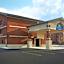 Days Inn & Suites by Wyndham Jeffersonville IN