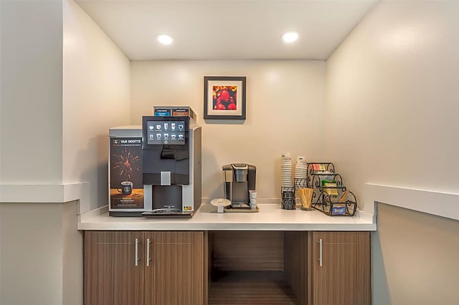 Best Western Smiths Falls Hotel