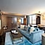 The Lofton Hotel Minneapolis, Tapestry Collection by Hilton