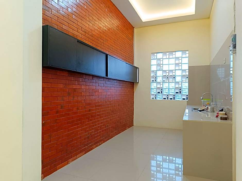 Nawasena Homey Syariah near Bandara Adisucipto 4 Mitra RedDoorz