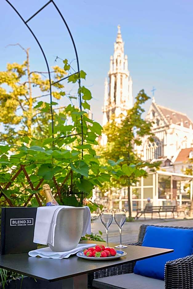 Hilton Antwerp Old Town