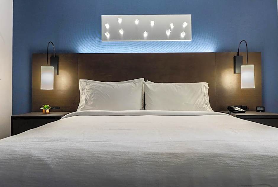 Embassy Suites By Hilton Hotel Tulsa-I-44