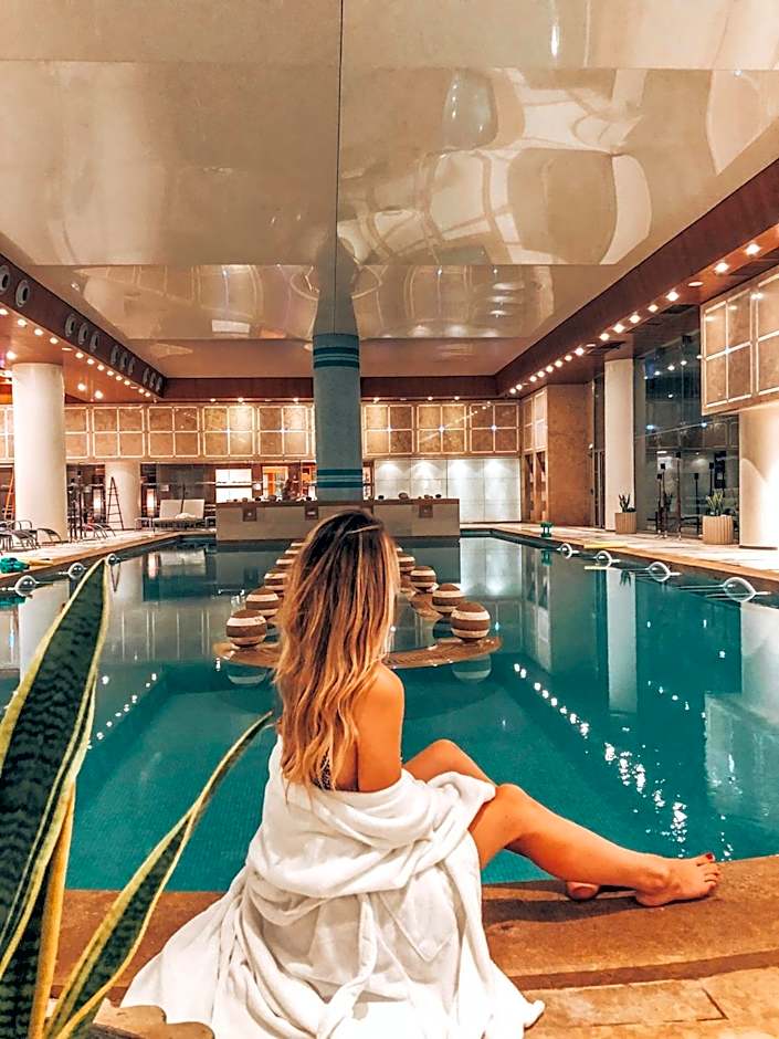 Divani Apollon Palace & Thalasso