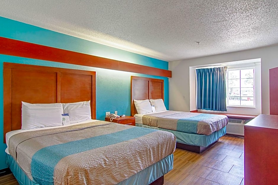 Americas Best Value Inn & Suites Brunswick