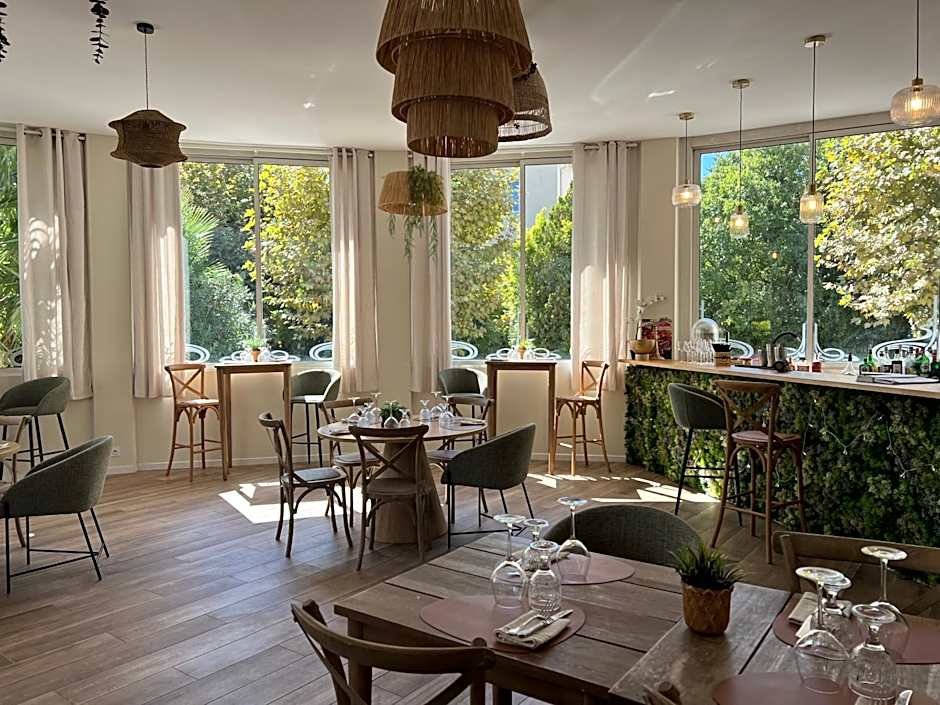 Adonis Sanary Grand Hôtel des Bains