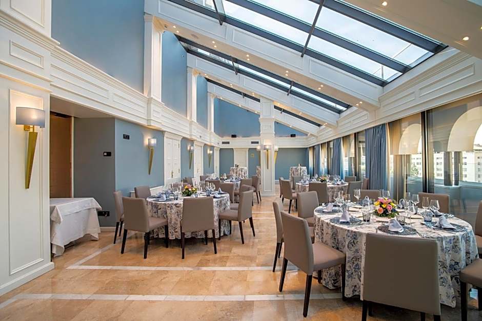 Hotel Granada Center