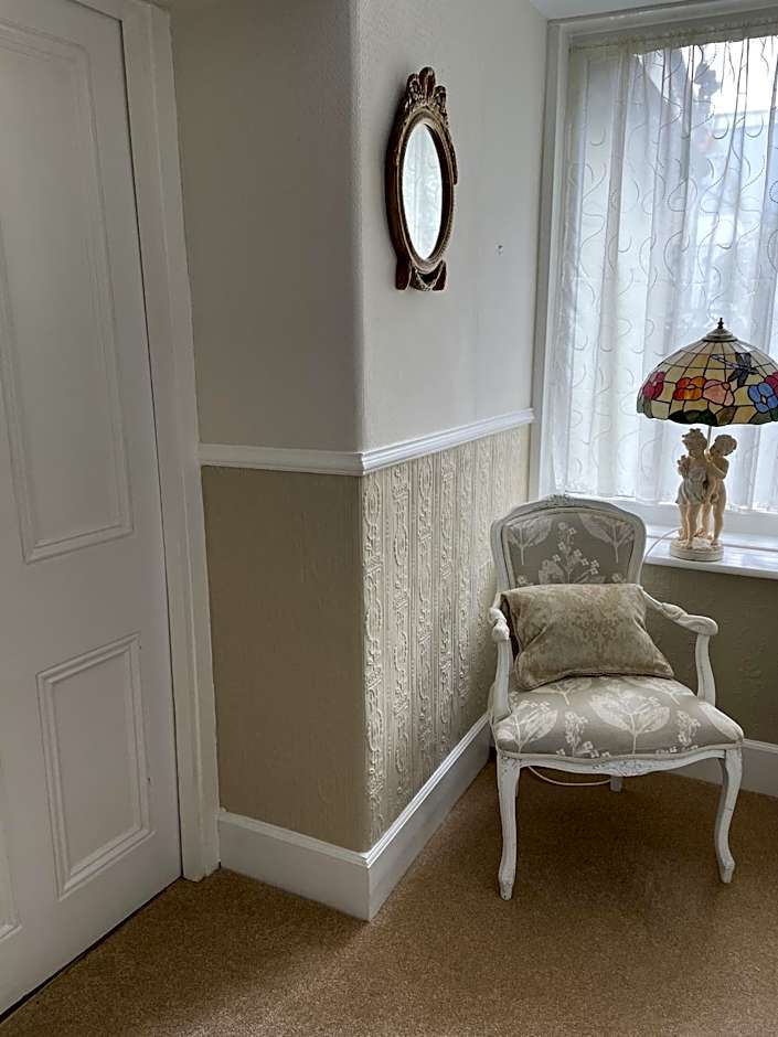 Little Mainstone Guest House