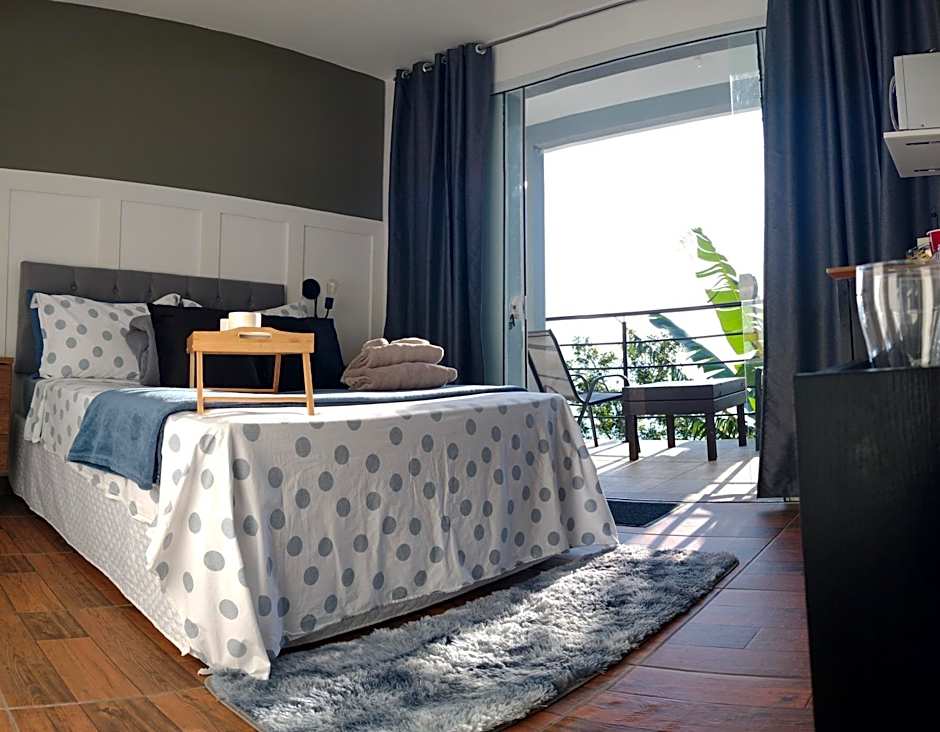 Suite com piscina e jacuzzi