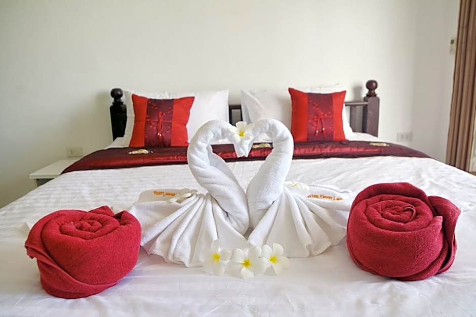 White Flower Lanta