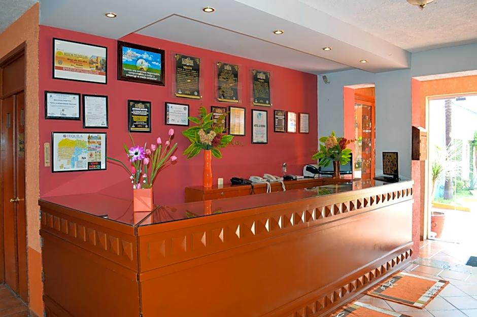 Hotel La Rienda Mision Tequillan