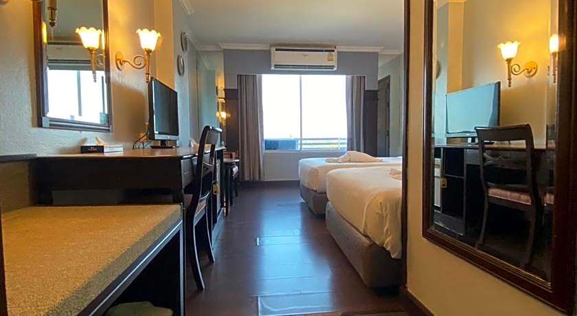 Mayflower Grande Hotel Phitsanulok
