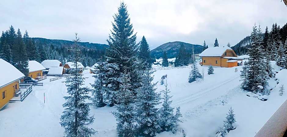 Almhaus & Almchalet Flattnitz