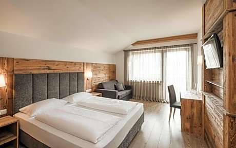 Double or Twin Room with Balcony