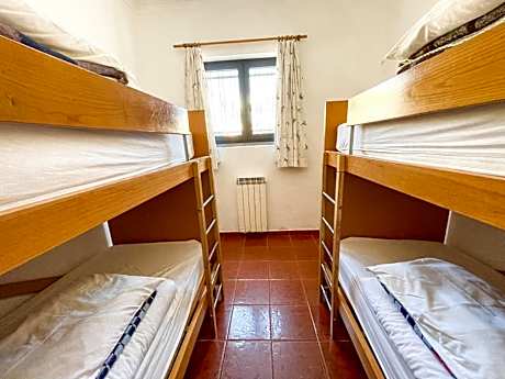 Classic Quadruple Room