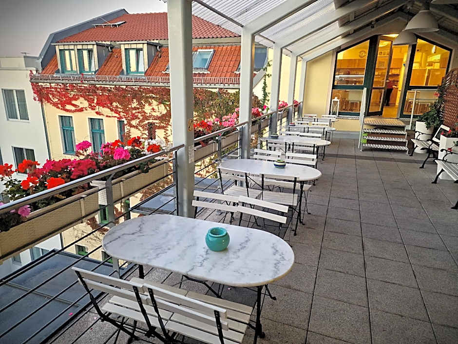 Mikon Eastgate Hotel - City Centre