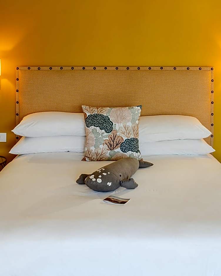 One Marine Drive Boutique Hotel & Spa by The Living Journey Collection