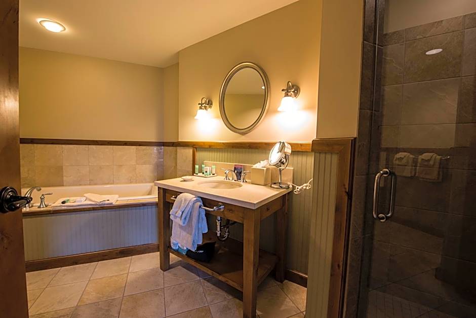 The Lodge at Mountaineer Square