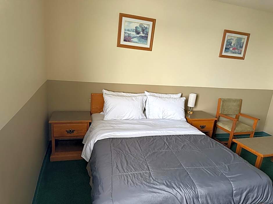 Wheatland Hotel