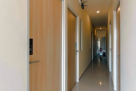 RedDoorz Near Soekarno Hatta Airport