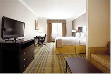 Holiday Inn Express And Suitescut Off Galliano By IHG
