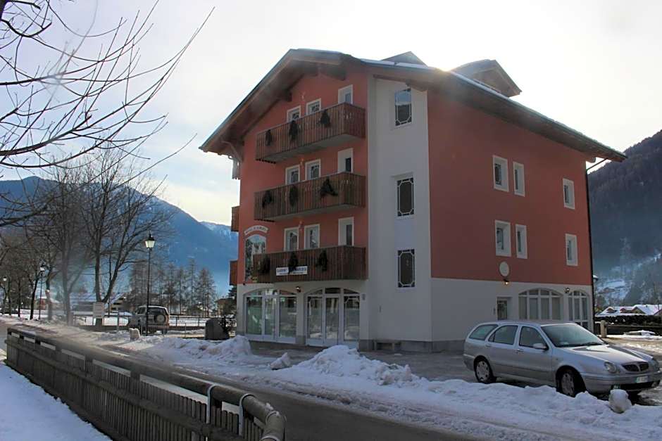 Hotel Garni Al Nardis