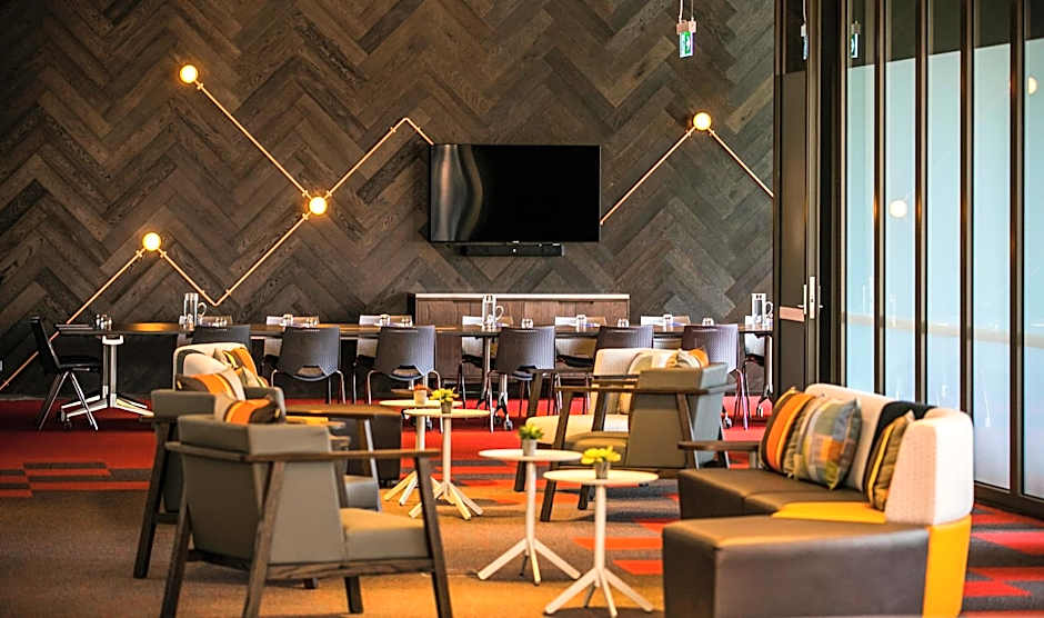 Holiday Inn Express Melbourne Little Collins By IHG
