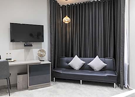 Deluxe Family Suite