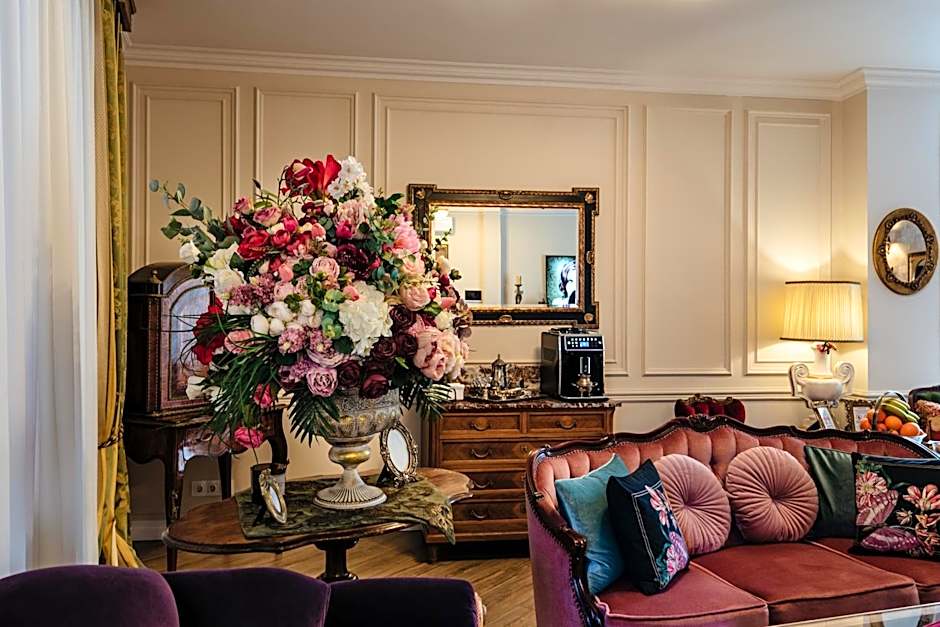 Ateneea Luxury Rooms